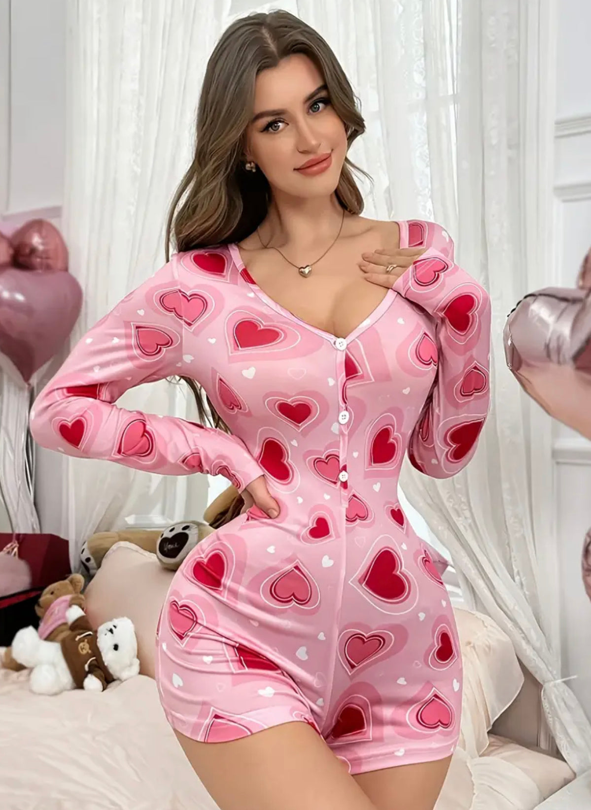 بجامه مثيره على شكل قلوب